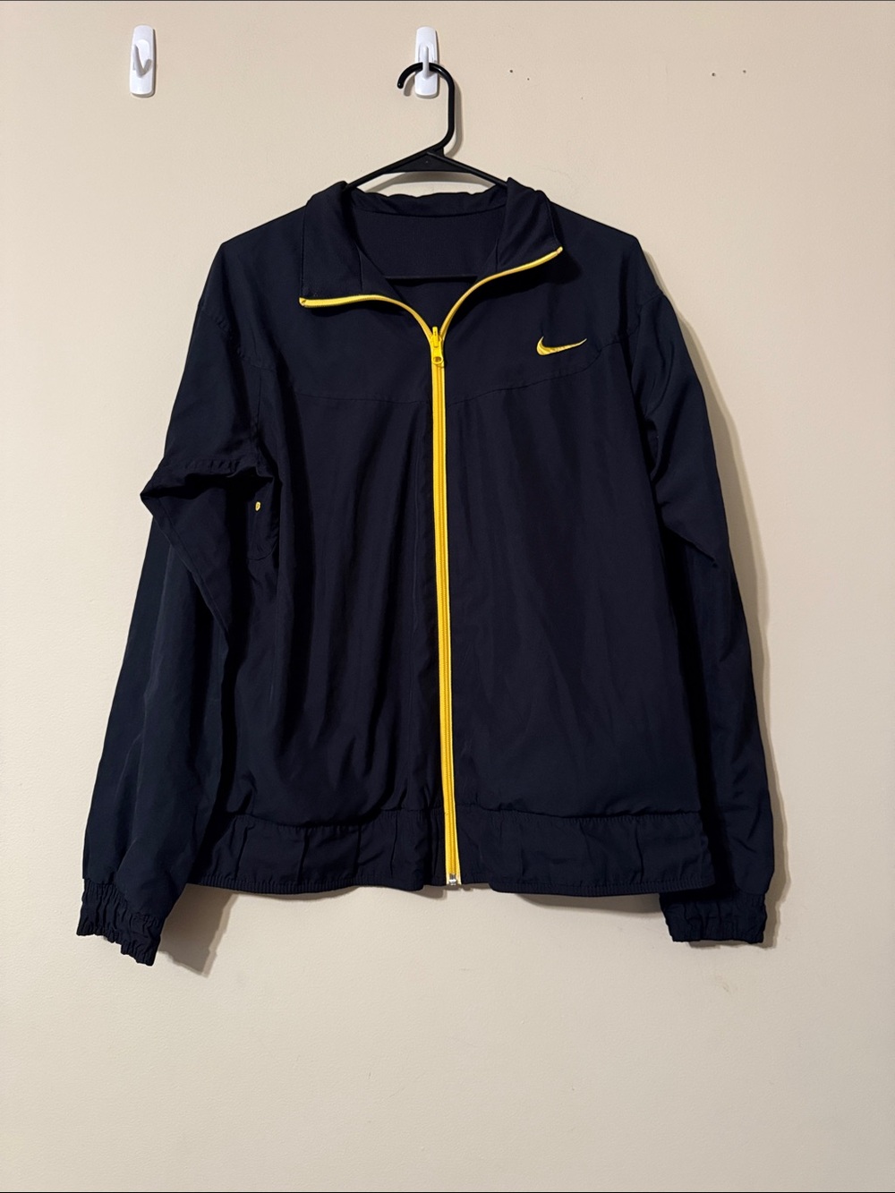 Nike Livestrong Reversible Black Windbreaker Jacket